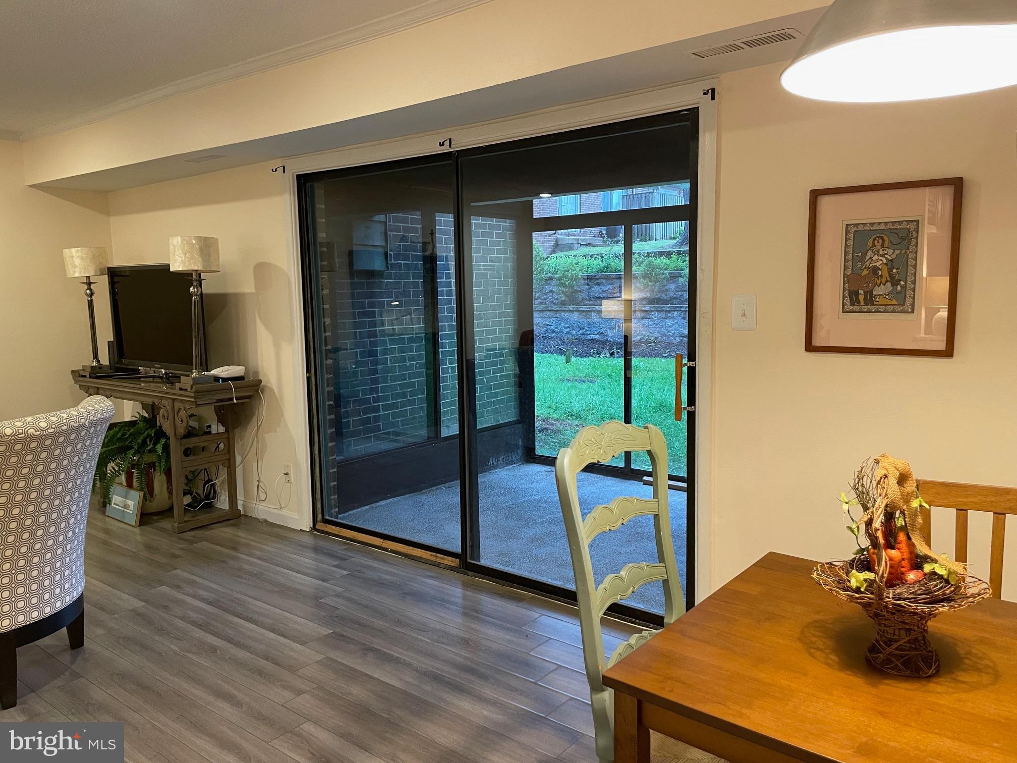 6 Longstream Court, Unit T2 Baltimore, MD 21209 - Photo 9 of 24