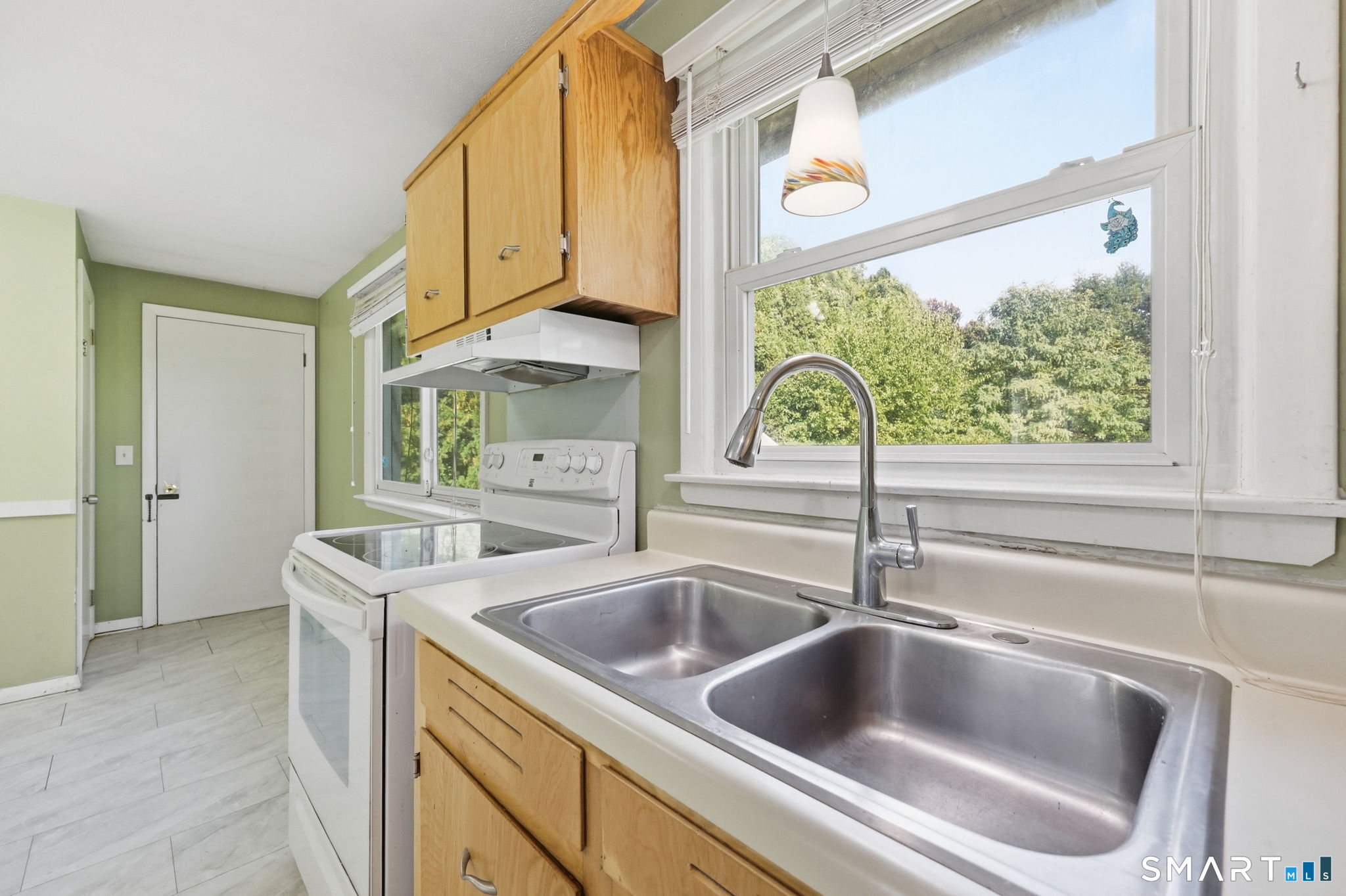 72 Graham Road South Windsor, CT 06074 - Photo 14 of 39 Gallery Image 14