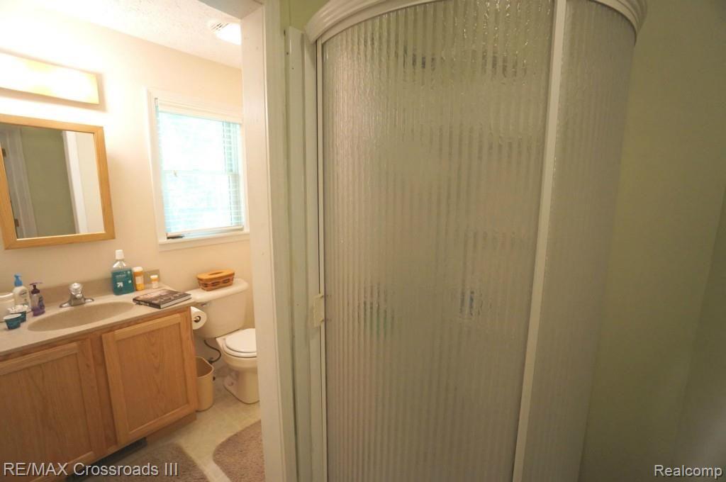 40602 Alden Road Belleville, MI 48111 - Photo 20 of 27