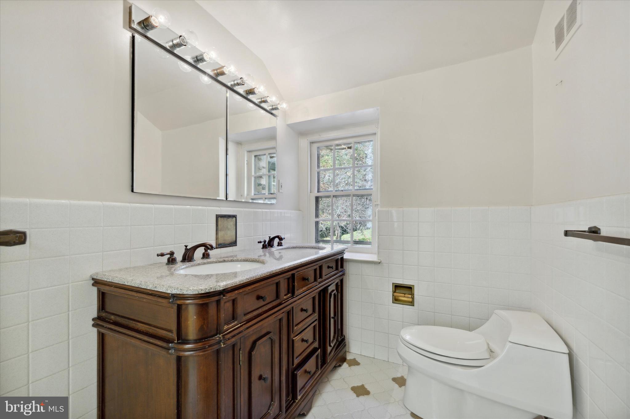 225 Mcclenaghan Mill Road Wynnewood, PA 19096 - Photo 21 of 28