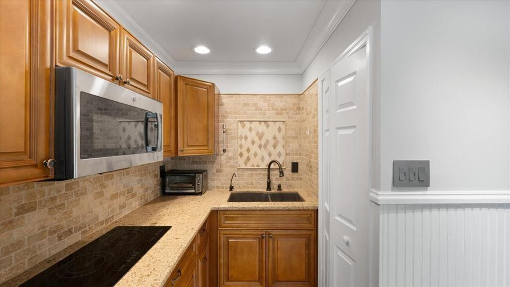 724 Northeast 2nd Street Pompano Beach, FL 33060 - Photo 5 of 10 Photo 5