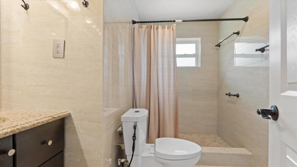 724 Northeast 2nd Street Pompano Beach, FL 33060 - Photo 8 of 10 Photo 8