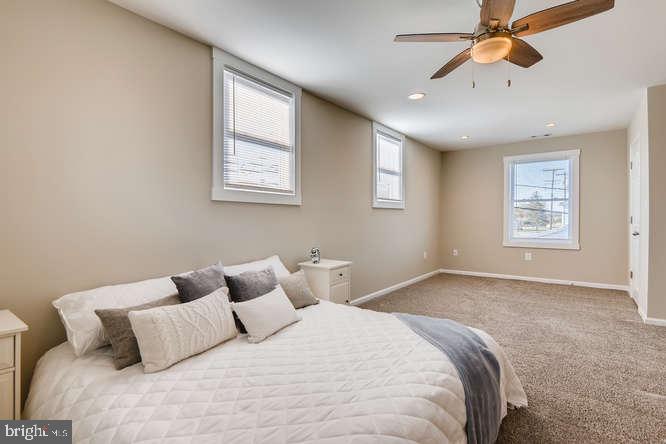 6700 Old North Point Road Baltimore, MD 21219 - Photo 19 of 34