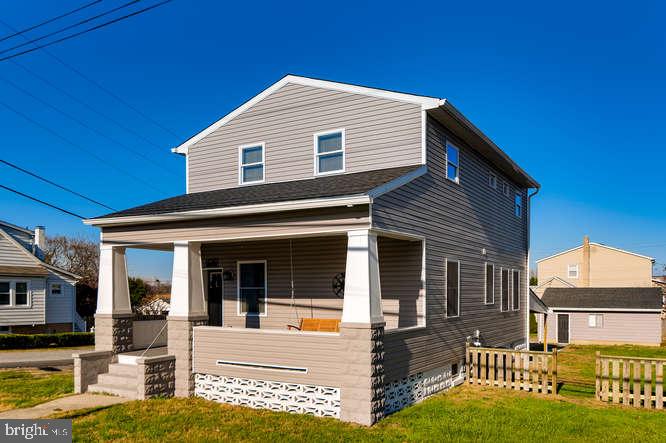 6700 Old North Point Road Baltimore, MD 21219 - Photo 3 of 34