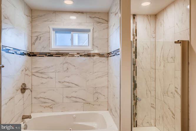 6700 Old North Point Road Baltimore, MD 21219 - Photo 22 of 34