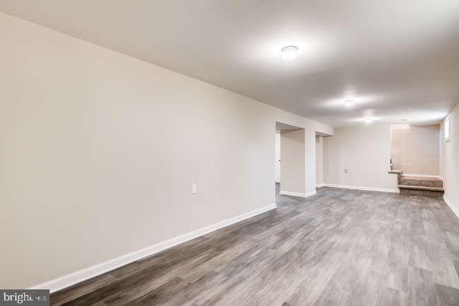 6700 Old North Point Road Baltimore, MD 21219 - Photo 27 of 34