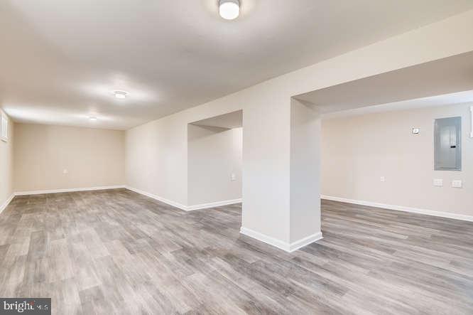 6700 Old North Point Road Baltimore, MD 21219 - Photo 29 of 34