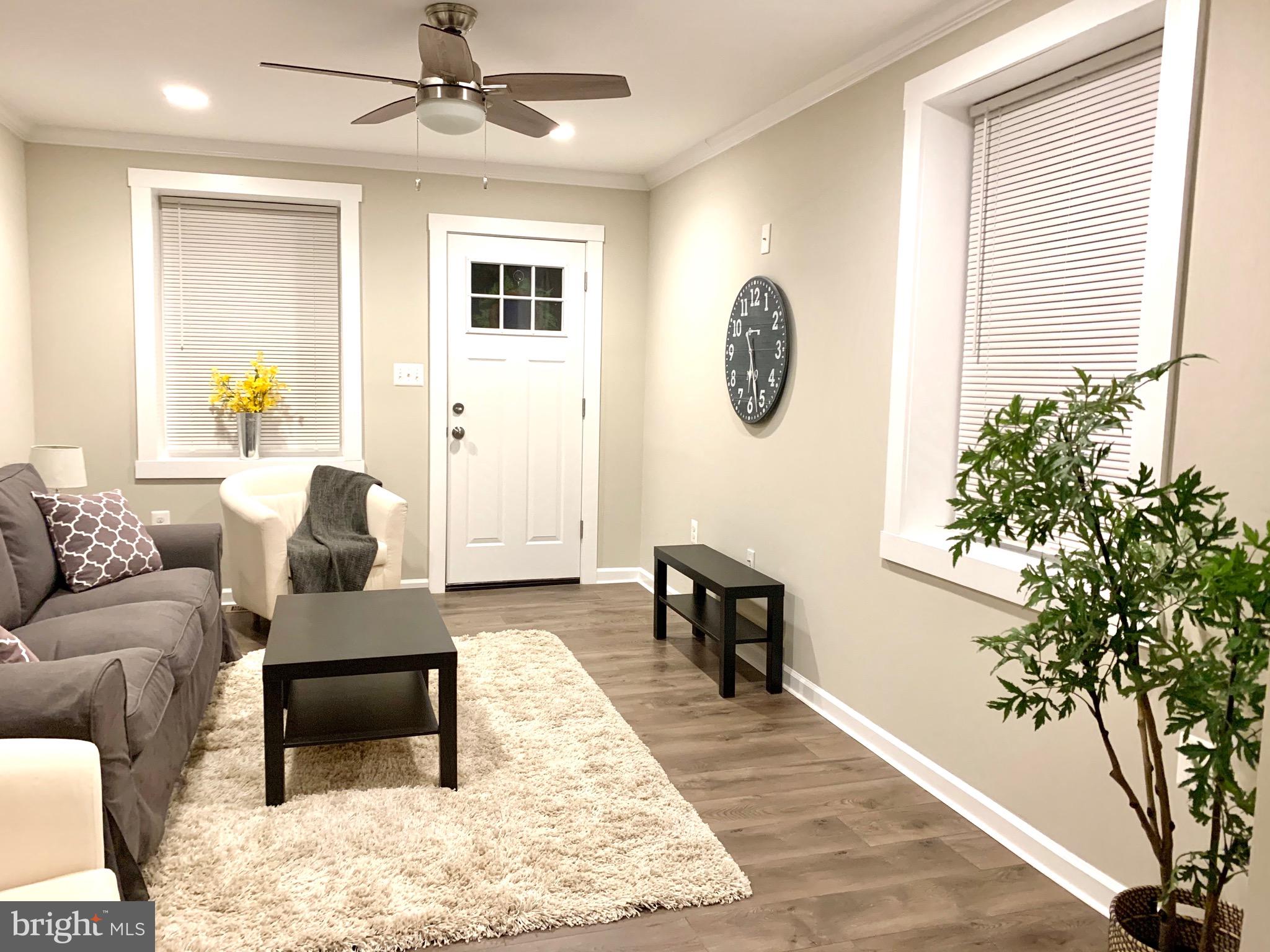 6700 Old North Point Road Baltimore, MD 21219 - Photo 8 of 34