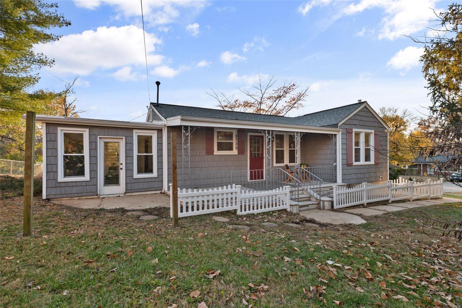 8739 Grant Road St. Louis, MO 63123 - Photo 2 of 28 Gallery Image 2