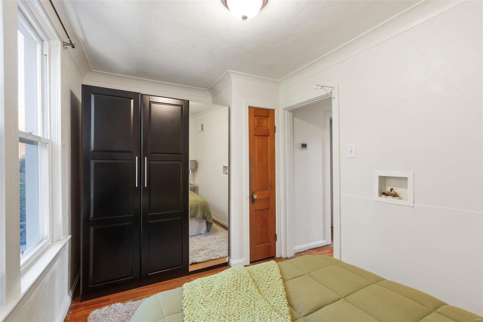 8739 Grant Road St. Louis, MO 63123 - Photo 21 of 28 Gallery Image 21