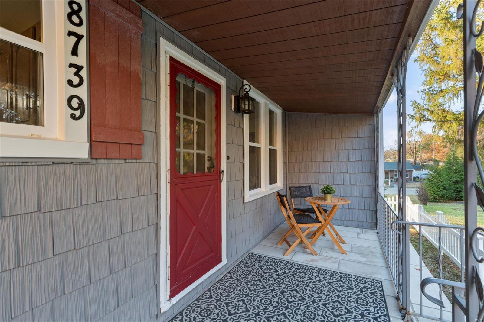 8739 Grant Road St. Louis, MO 63123 - Photo 5 of 28 Gallery Image 5