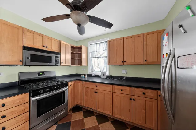 $475,000 | 521 Deerfield Road, Deerfield, IL 60015