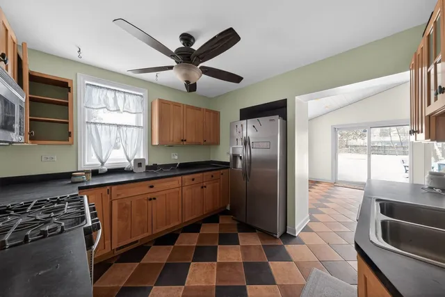 $475,000 | 521 Deerfield Road, Deerfield, IL 60015