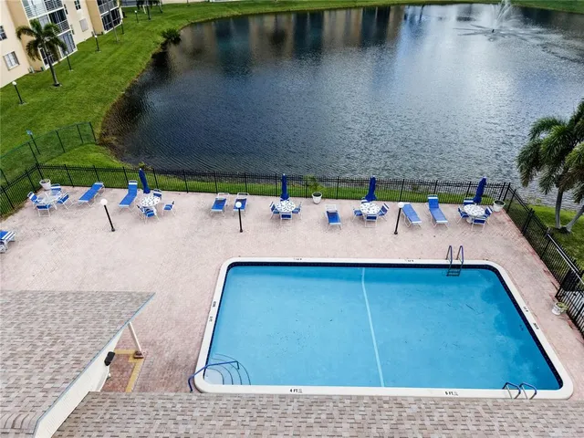 $237,000 | 311 Southeast 3rd Street, Unit 402, Dania Beach, FL 33004