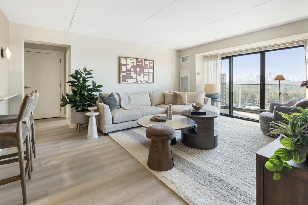 2460 Peachtree Road Northeast, Unit 1105 Atlanta, GA 30305 - Photo 12 of 51