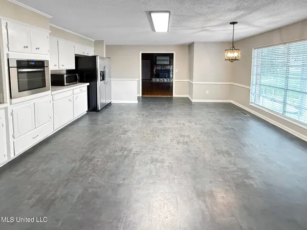 $179,500 | 502 Faulkner Drive, McComb, MS 39648