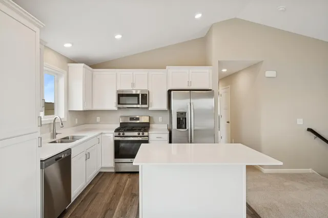 $399,900 | 1319 Woods Road Northeast, Isanti, MN 55040