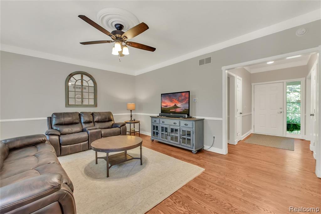 3030 West Allen Road Howell, MI 48855 - Photo 19 of 58