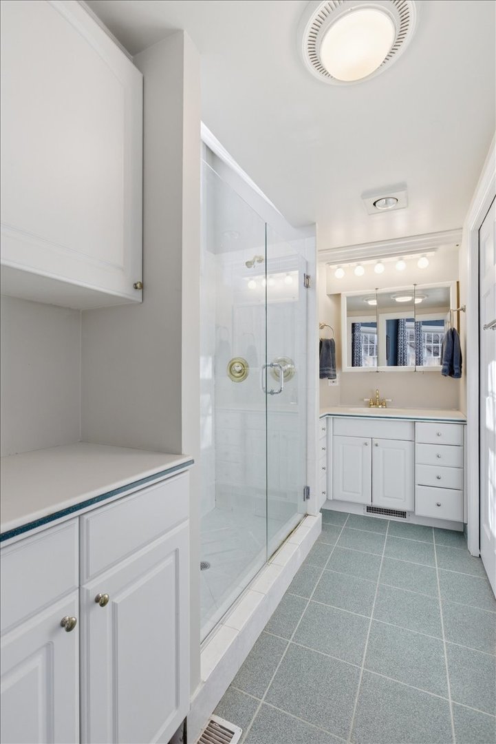 1004 Elm Street Winnetka, IL 60093 - Photo 21 of 41