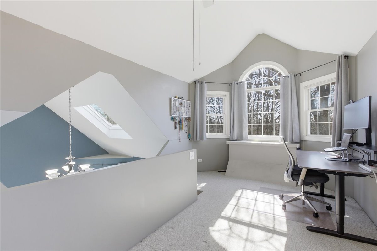 1004 Elm Street Winnetka, IL 60093 - Photo 22 of 41