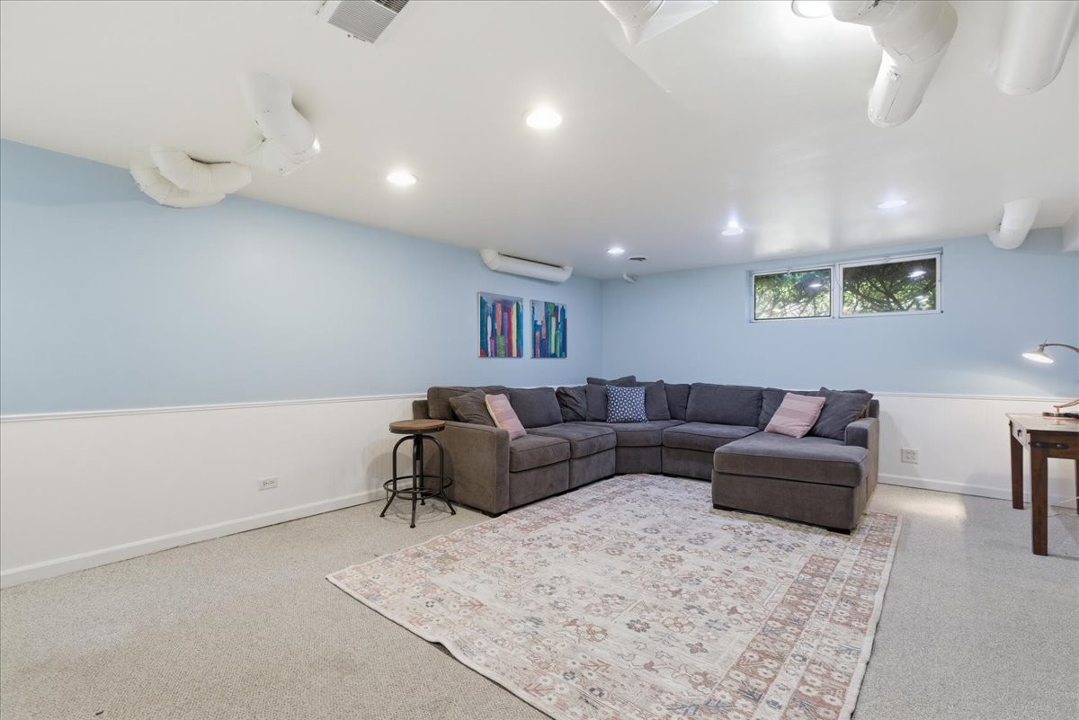 1004 Elm Street Winnetka, IL 60093 - Photo 30 of 41