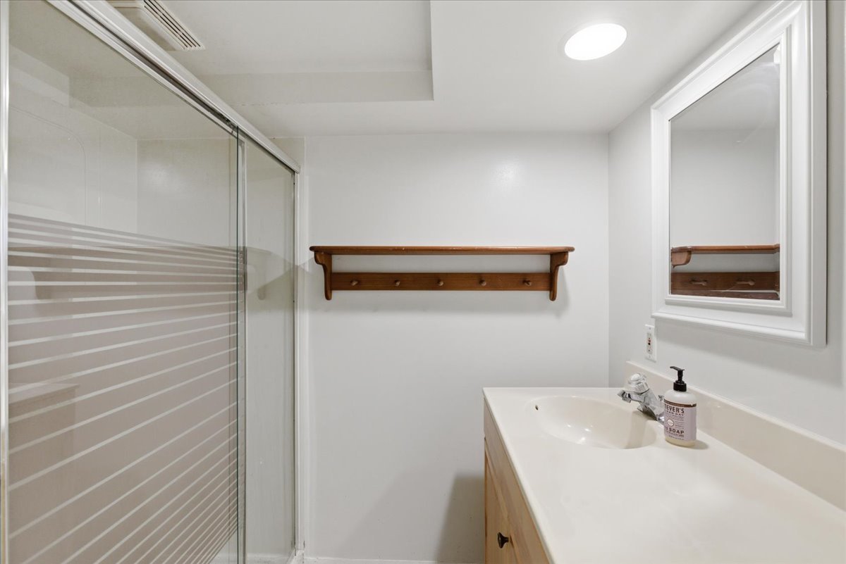 1004 Elm Street Winnetka, IL 60093 - Photo 33 of 41