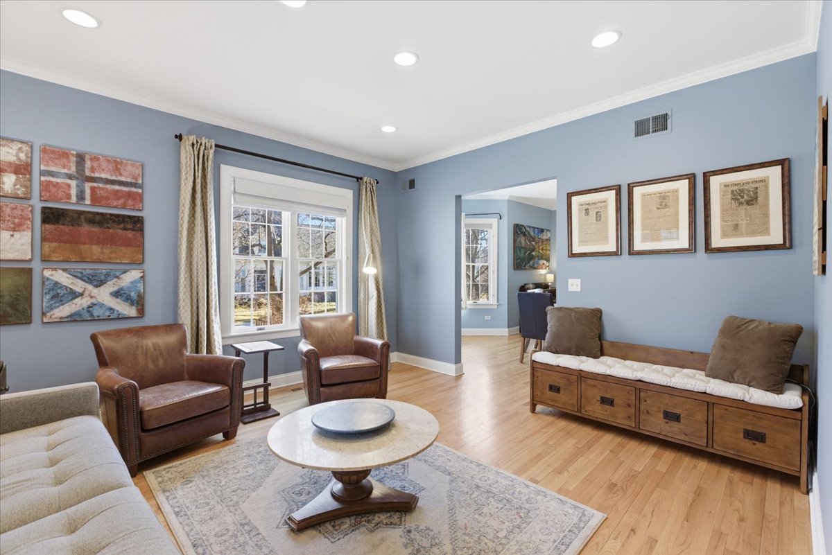 1004 Elm Street Winnetka, IL 60093 - Photo 4 of 41