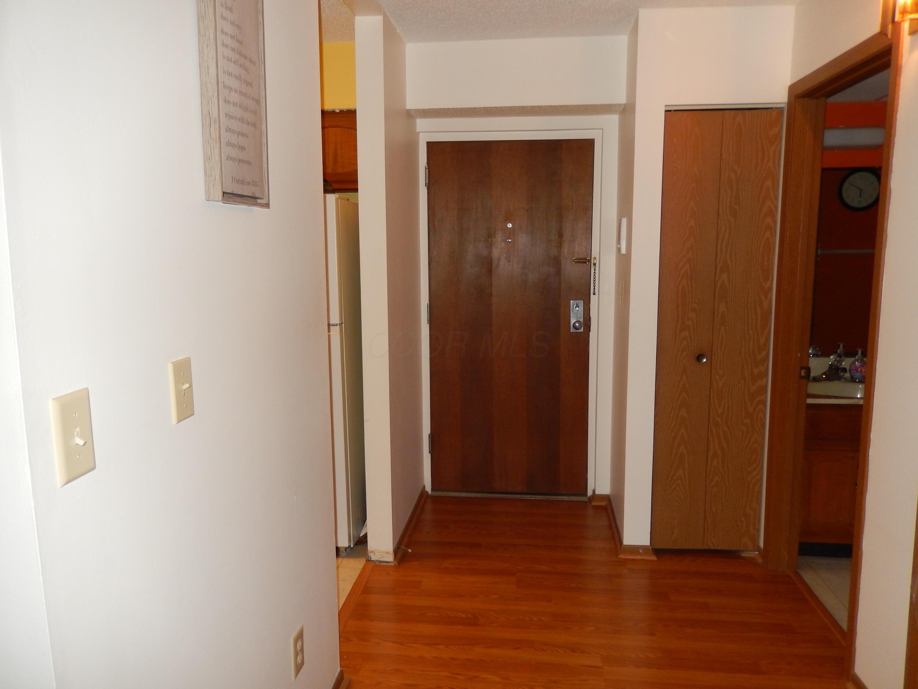 4143 Karl Road, Unit 215 Columbus, OH 43224 - Photo 3 of 13 DSCN9778