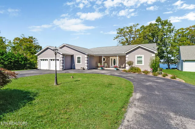 $854,900 | 9419 Cherokee Trail, Crossville, TN 38572