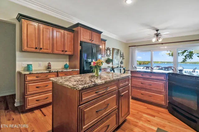 $854,900 | 9419 Cherokee Trail, Crossville, TN 38572