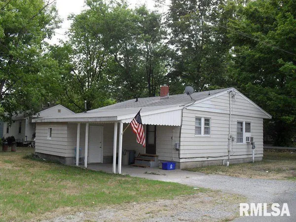 $890,000 | 607 North Almond Street, Unit 1, Carbondale, IL 62901