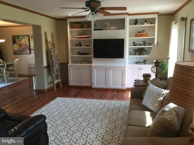 7595 Pendleton Farm Road Easton, MD 21601 - Photo 20 of 30 Living Room