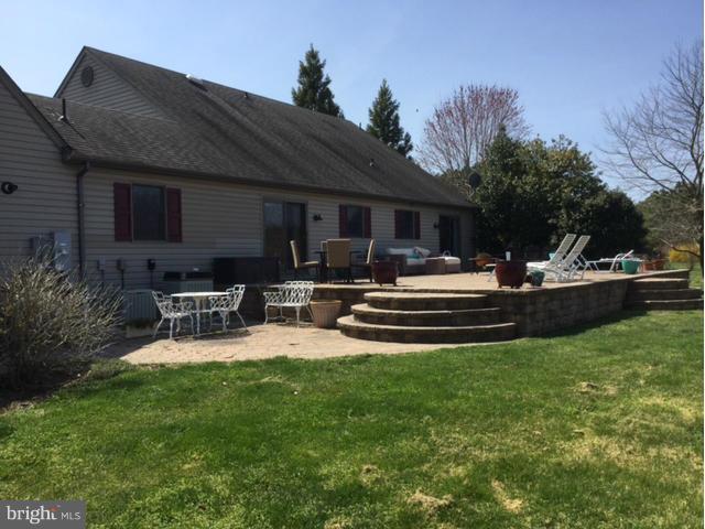 7595 Pendleton Farm Road Easton, MD 21601 - Photo 5 of 30 Exterior (Rear)