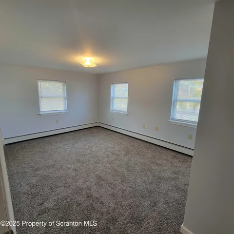 $1,200 | 1756 Nay Aug Avenue, Scranton, PA 18509