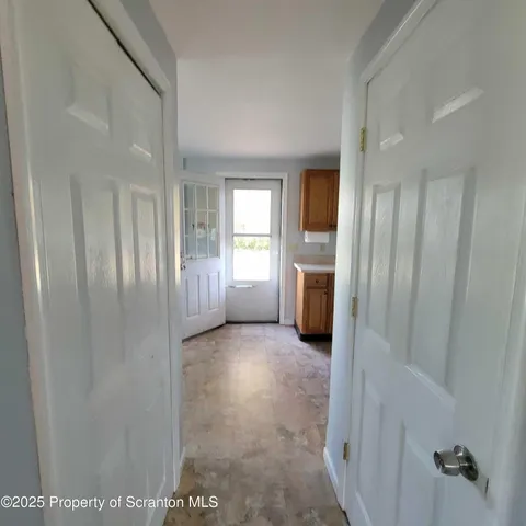 $1,200 | 1756 Nay Aug Avenue, Scranton, PA 18509