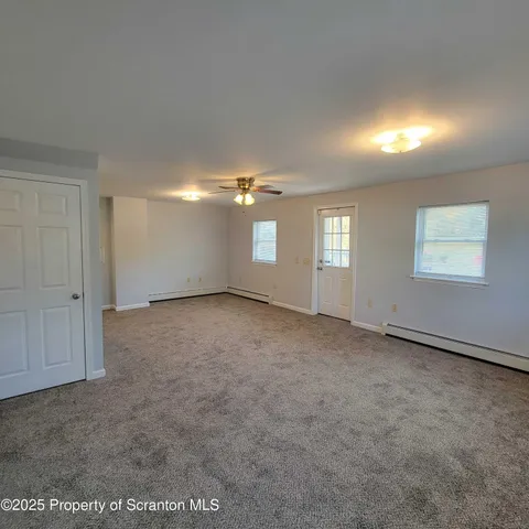 $1,200 | 1756 Nay Aug Avenue, Scranton, PA 18509