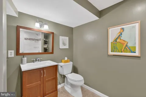 $659,900 | 103 South Jenkins Street, Alexandria, VA 22304