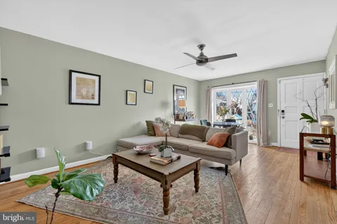 $659,900 | 103 South Jenkins Street, Alexandria, VA 22304