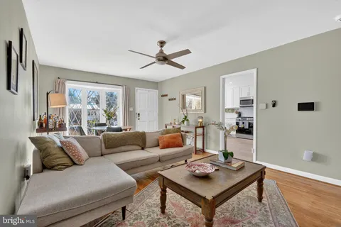 $659,900 | 103 South Jenkins Street, Alexandria, VA 22304