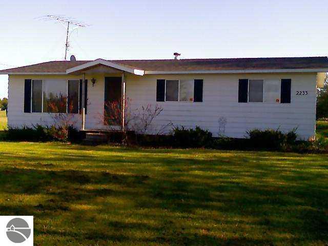 2233 Hall Road South Boardman, MI 49680 - Photo 14 of 15 1701156-13.JPG