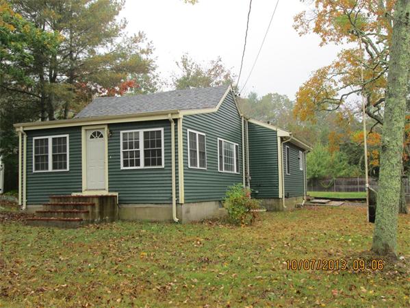 93 New Bedford Road Rochester, MA 02770 - Photo 1 of 6