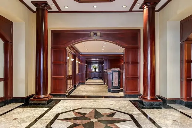 $2,995,000 | 170 East 87th Street, Unit E14A | Upper East Side