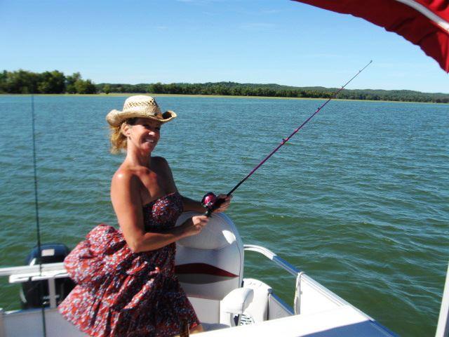 1278 Spence Road Camden, TN 38320 - Photo 20 of 20 a ocean view with a lake view
