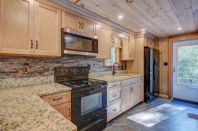 $445,000 | 10 Alexander Avenue, Madison, NH 03875