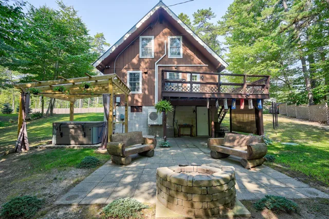 $445,000 | 10 Alexander Avenue, Madison, NH 03875