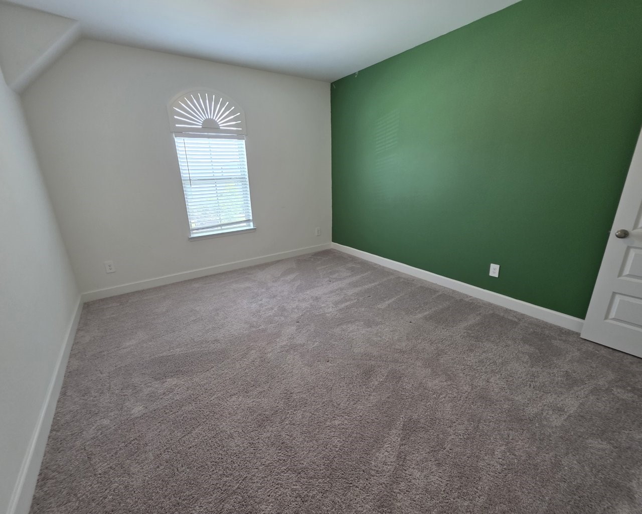 3015 Harbor Spring Way Manvel, TX 77578 - Photo 24 of 33 Bedroom 3