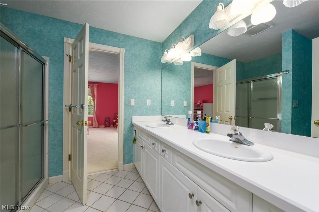 26005 Butternut Ridge Road North Olmsted, OH 44070 - Photo 16 of 32 Gallery Image 16