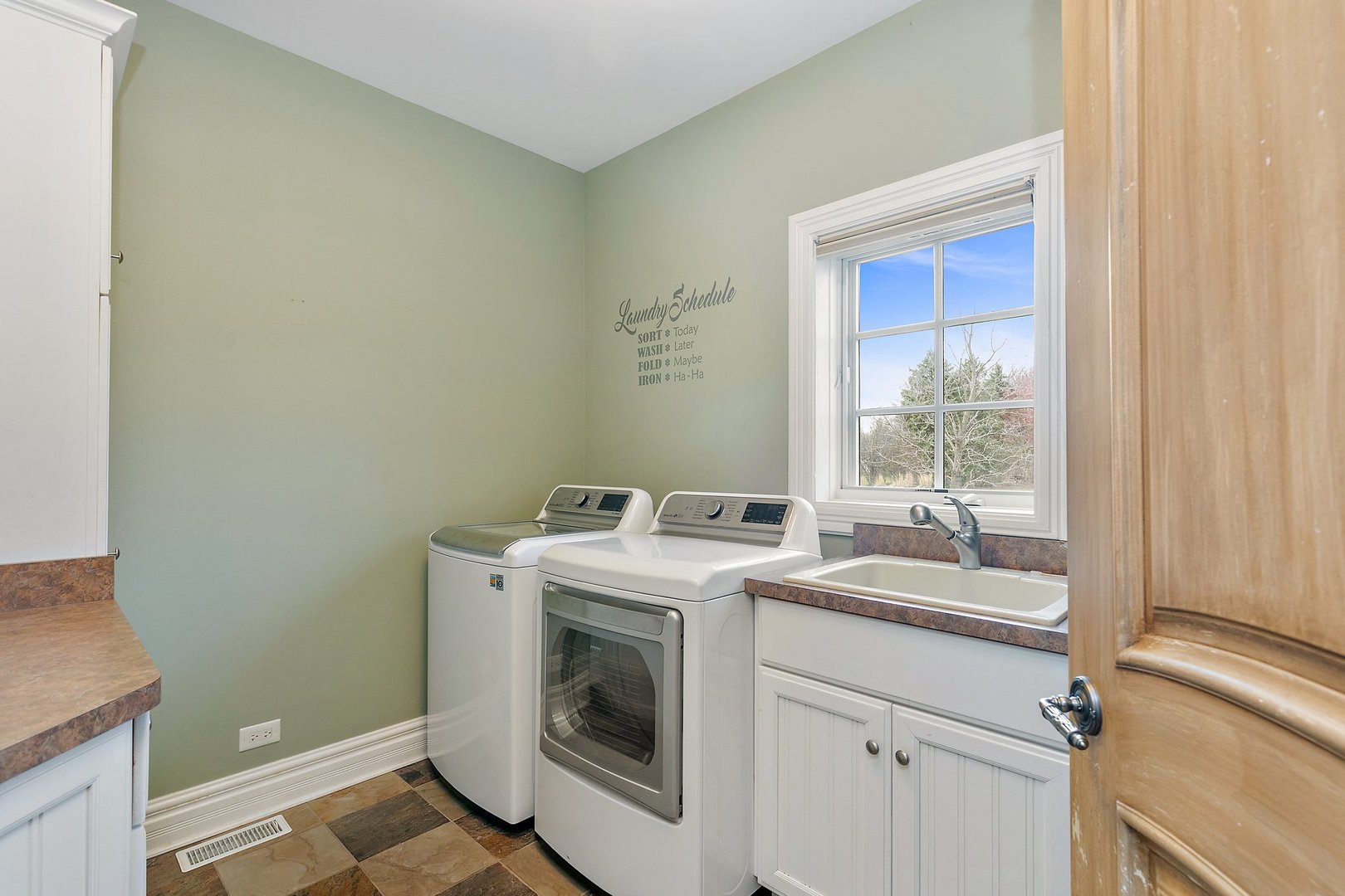 5N211 Wilton Croft Road St. Charles, IL 60175 - Photo 23 of 55