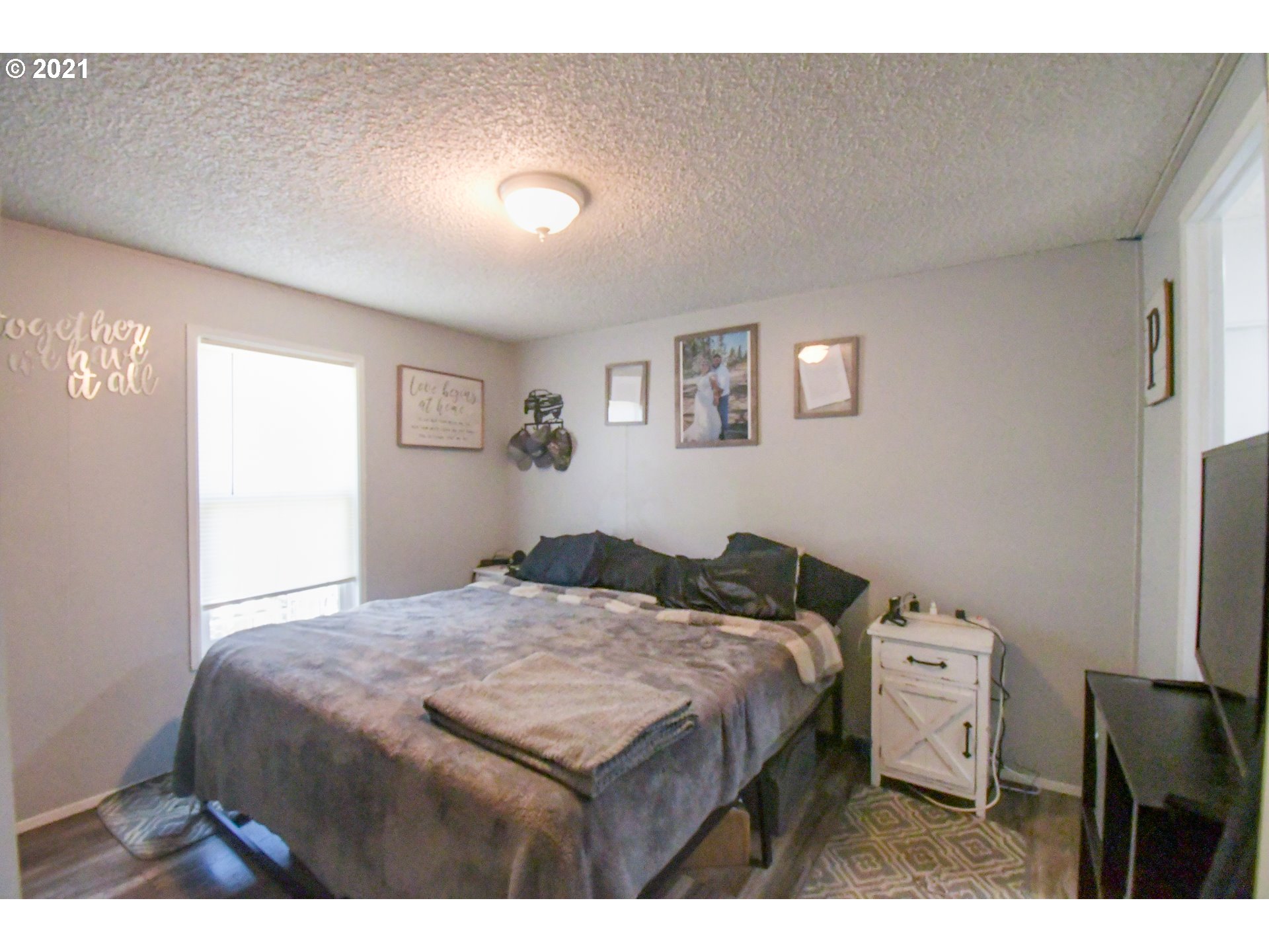 691 Lochaven Avenue Springfield, OR 97477 - Photo 12 of 22
