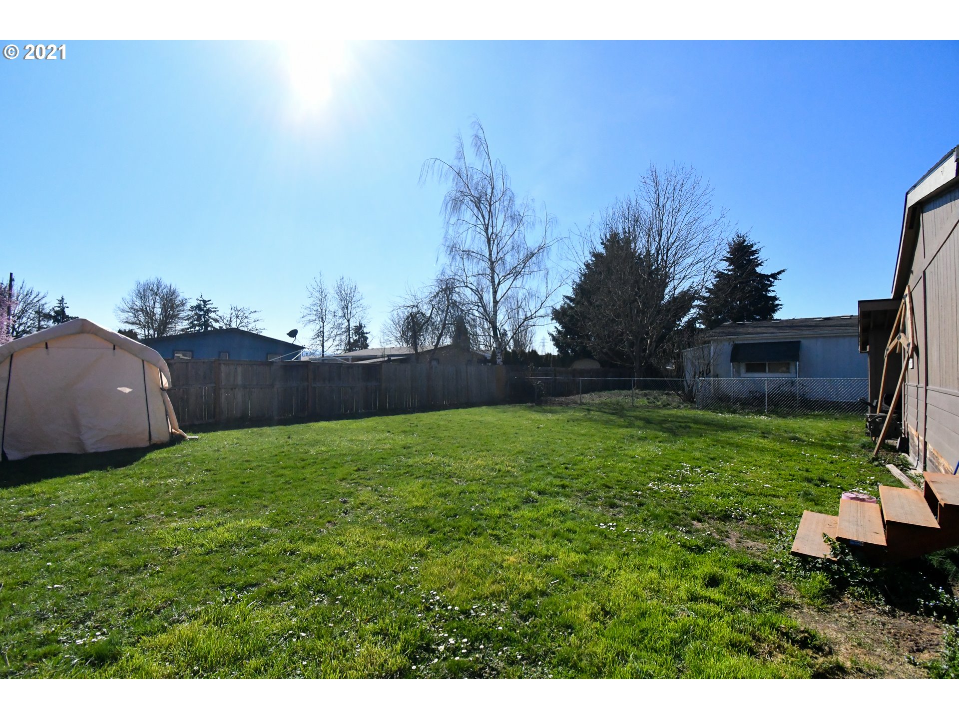 691 Lochaven Avenue Springfield, OR 97477 - Photo 18 of 22